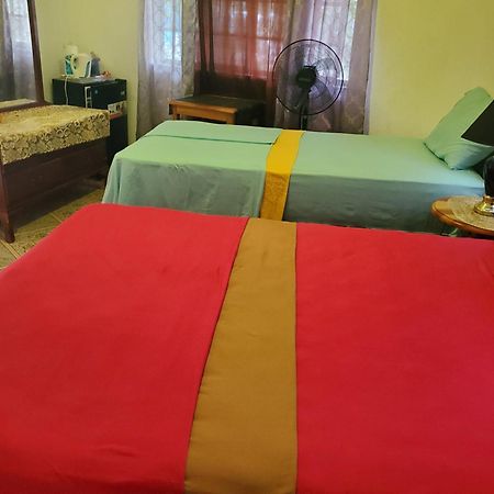 Fay Guest House Negril Exteriör bild